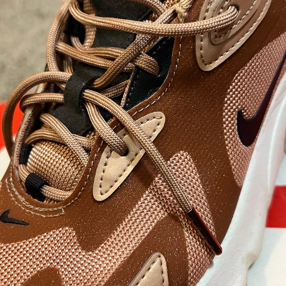 Nike Air Max 200 Womens Holiday Sparkle Metallic pink/bronze - Picture 1 of 8